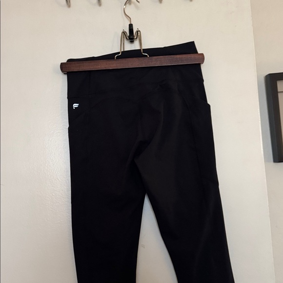 Fabletics Black Leggings w/ Side Pockets - Picture 3 of 5